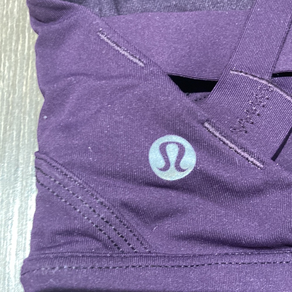 Purple Lululemon Size 4 Sports Bra - Picture 3 of 5